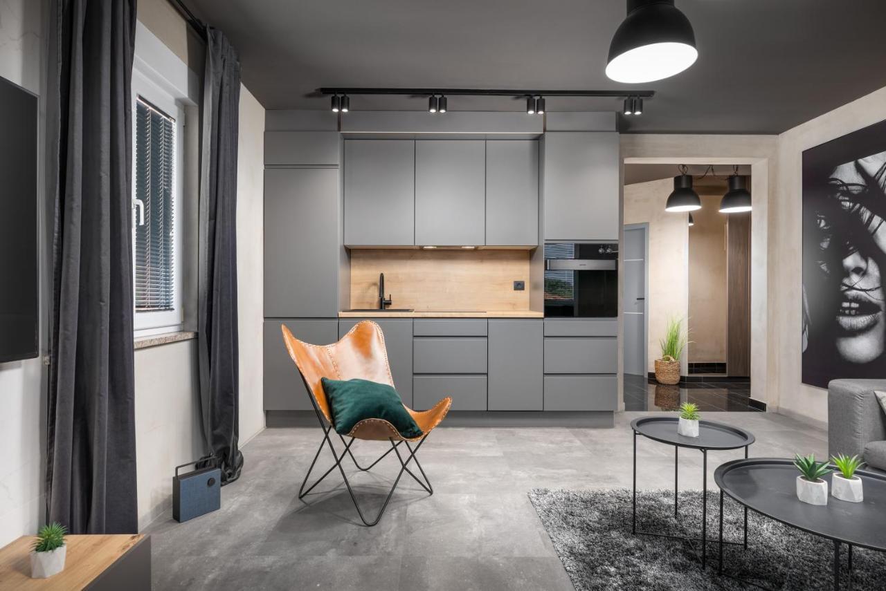 Luxury Elit Apartment Pula Ngoại thất bức ảnh